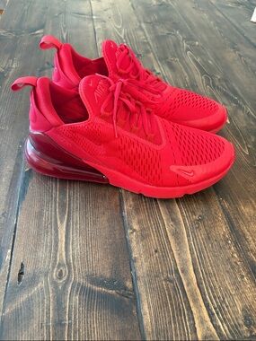 Nike Red Air270 Lightweight Running Shoes